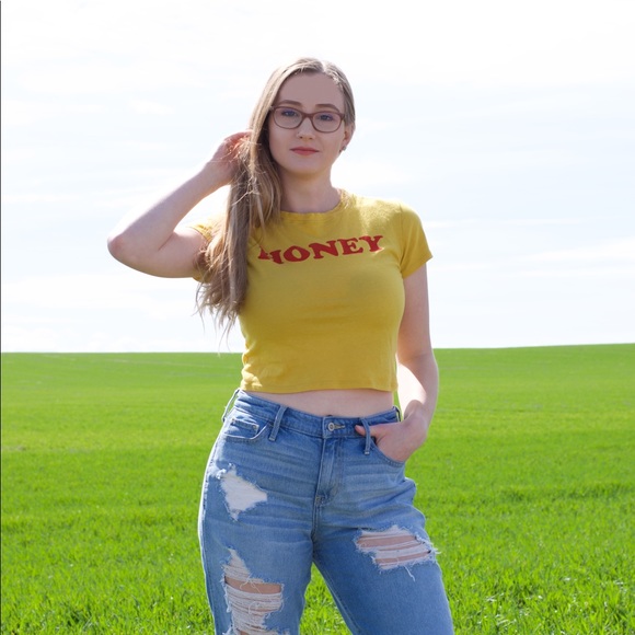 Meet the Posher - Picture 2 of 2